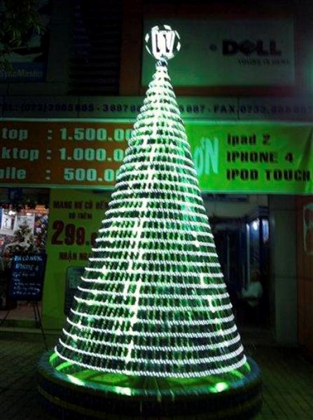 Un Árbol de Navidad Construido con Celulares