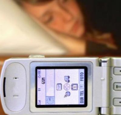 dormir con el celular