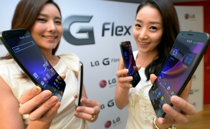 LG G Flex es el primer smartphone curvo y flexible del mercado