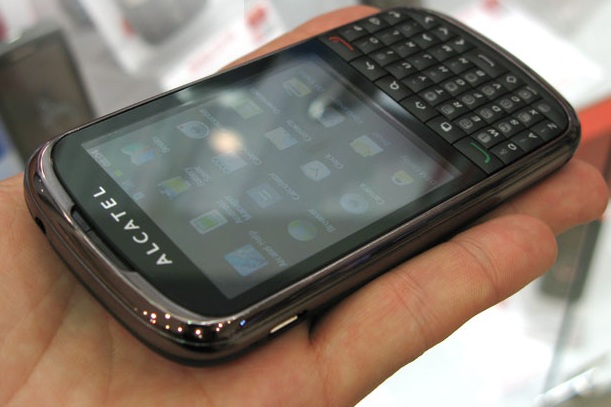 Alcatel Onte Touch 910A.