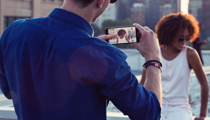 Los objetivos del Moto G son comunicar bien y compartir imágenes.