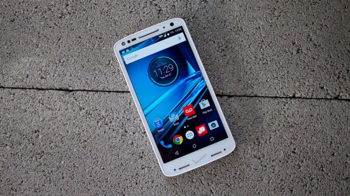 Disfruta de tu smartphone durante 24 horas con el Motorola Droid 2 Turbo.
